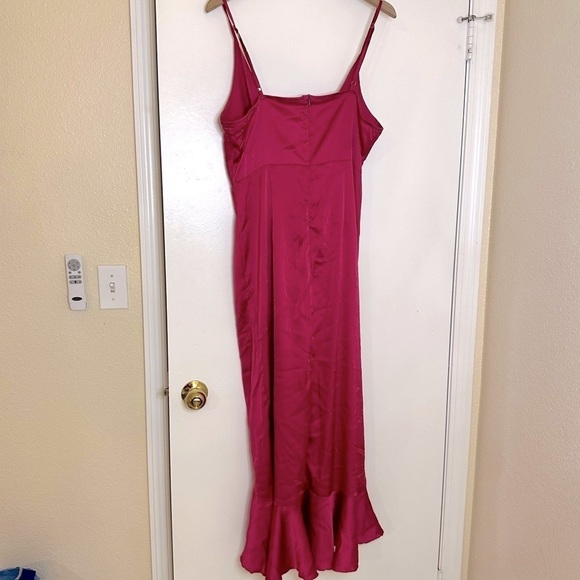 SHEIN Women's Red Dress - Picture 6 of 13